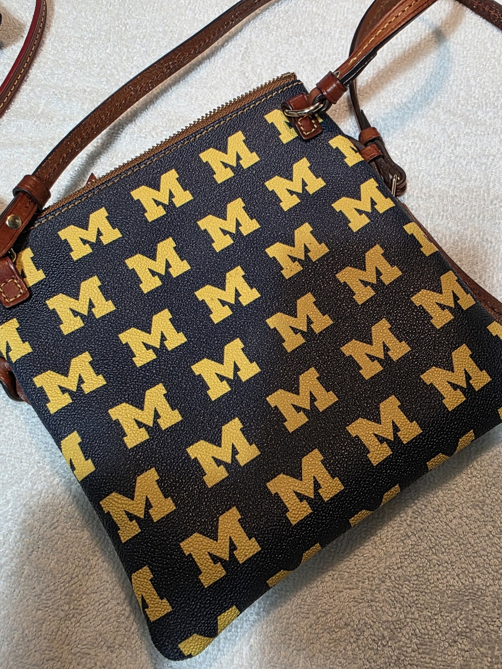Dooney & Bourke Maize and Blue University of Michigan Triple Zip Crossbody - Picture 2 of 5